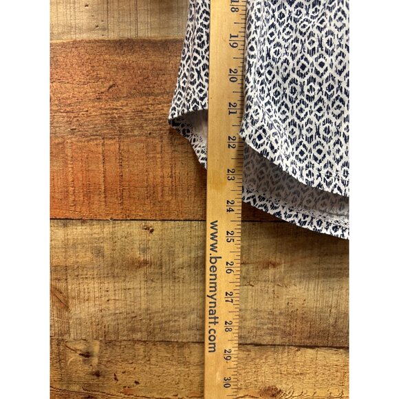 Nico Womens Button-Up Blouse L White & Navy Geometric Print 3/4 Sleeve - Picture 4 of 7